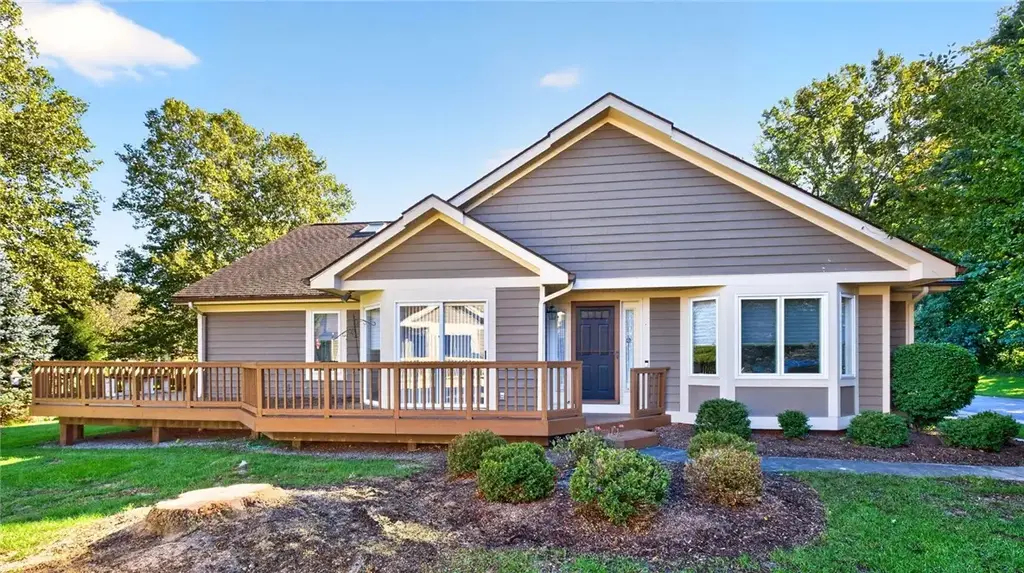 1111 Hillsboro Cove Circle, Webster