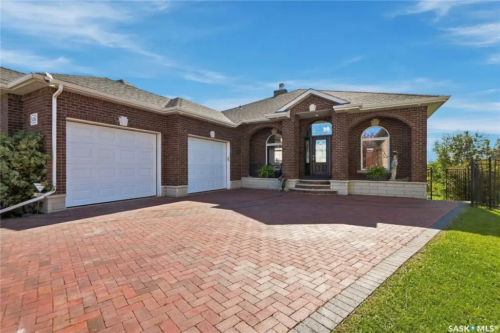 526 Hartley Terrace, Saskatoon