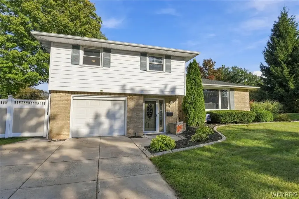 481 Darwin Drive, Cheektowaga