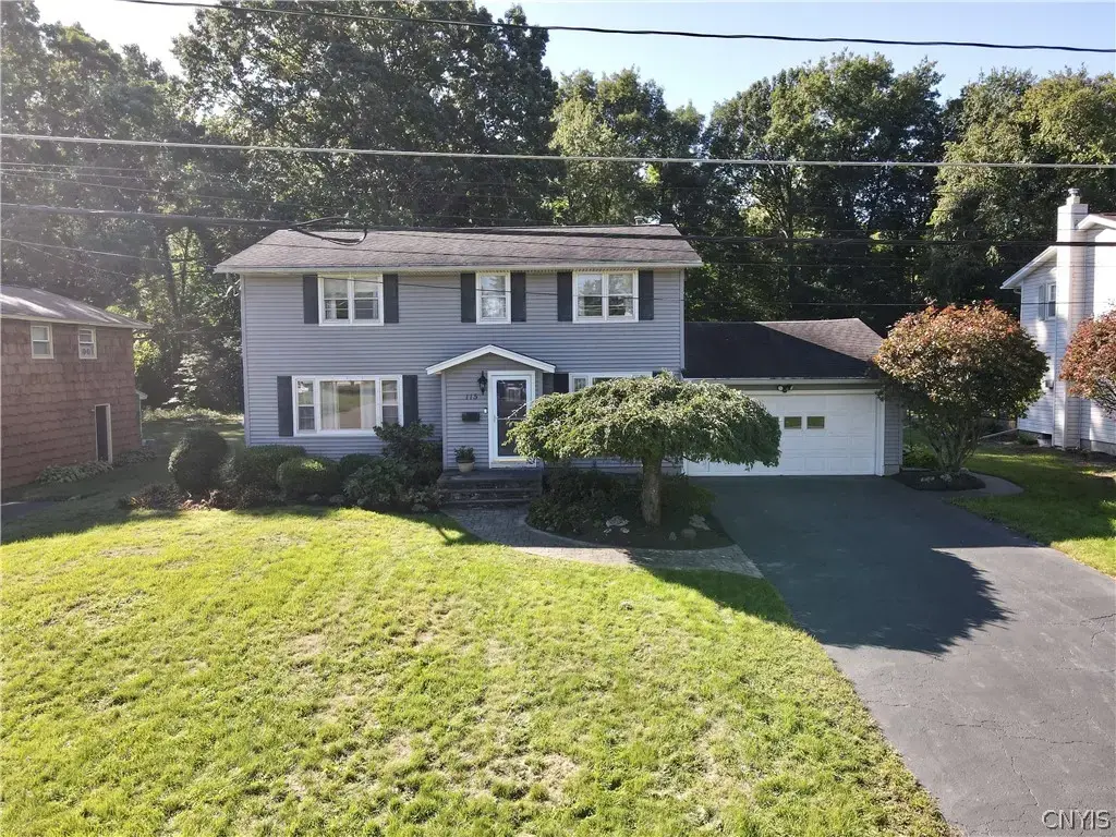 115 Standish Drive, Clay