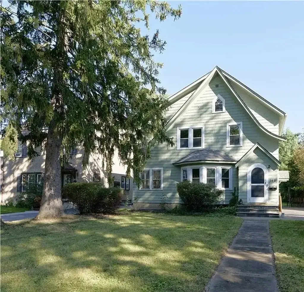 148 Seville Drive, Irondequoit