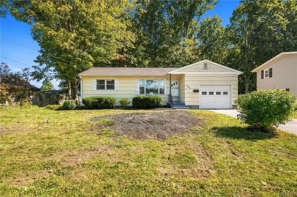 126 River Park Drive, Clay