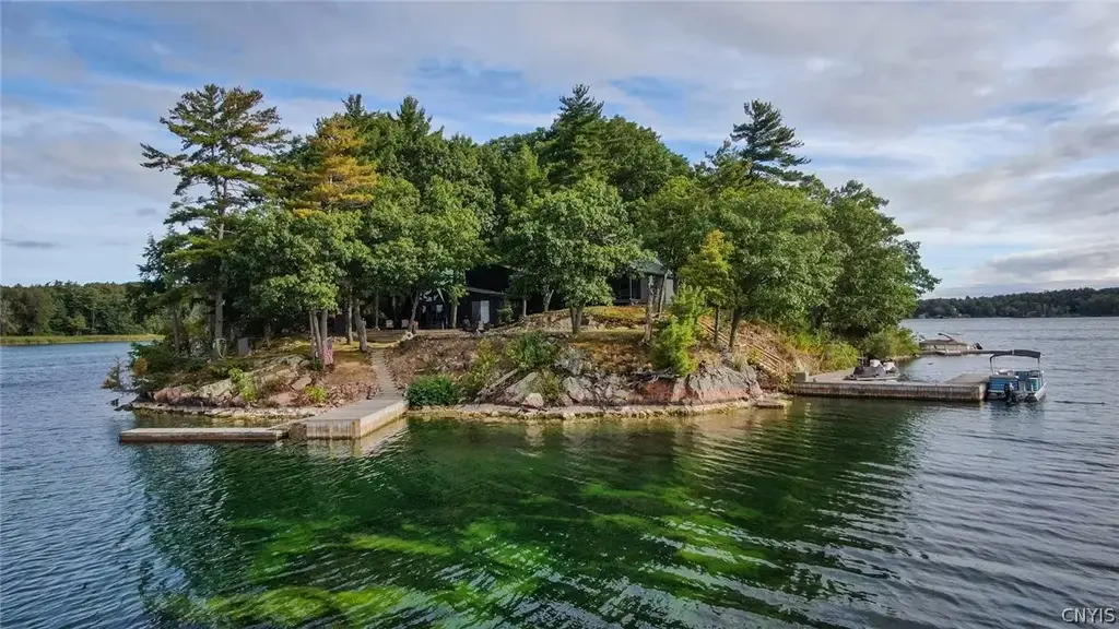 1 S Mink Island, Hammond