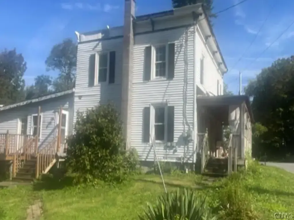 1263 County Highway 33, Otsego