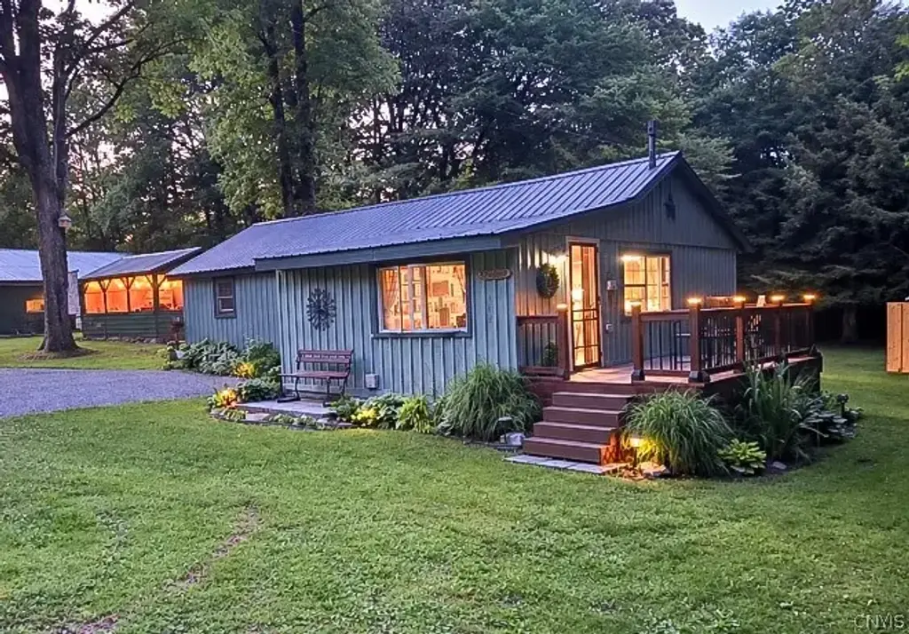 442 County Route 2, Redfield