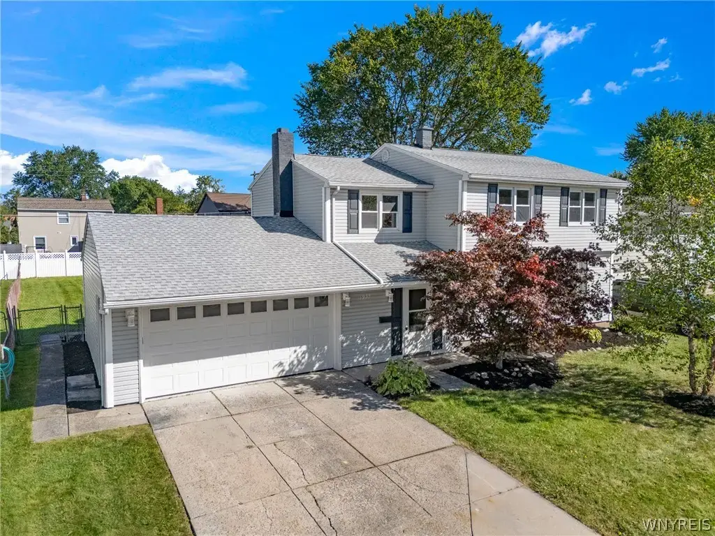 1933 Bruce Lane, Grand Island