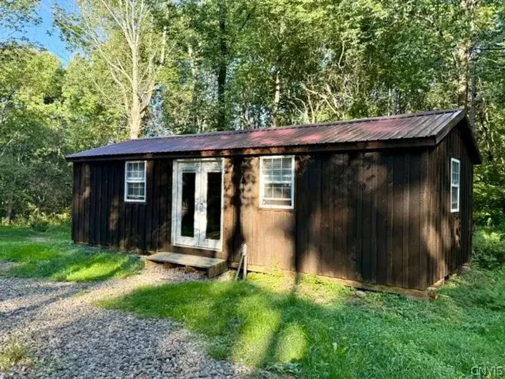 1385 County Line Road, Osceola