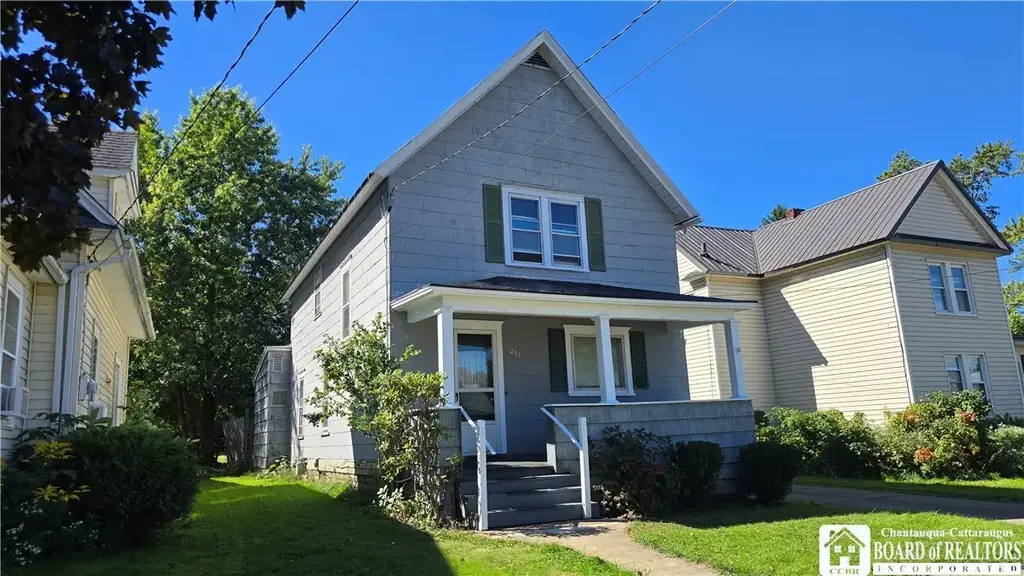 251 King Street, Dunkirk