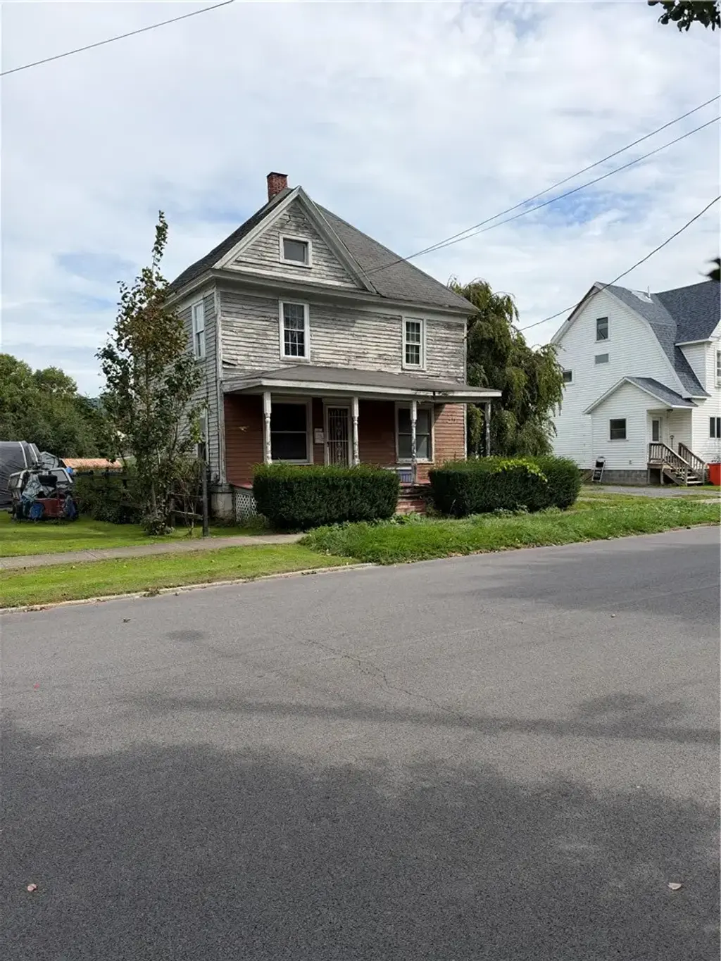 304 N Porter Street, Dix