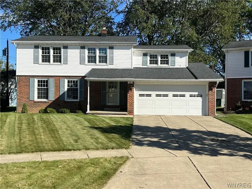 76 Janine Court, Cheektowaga
