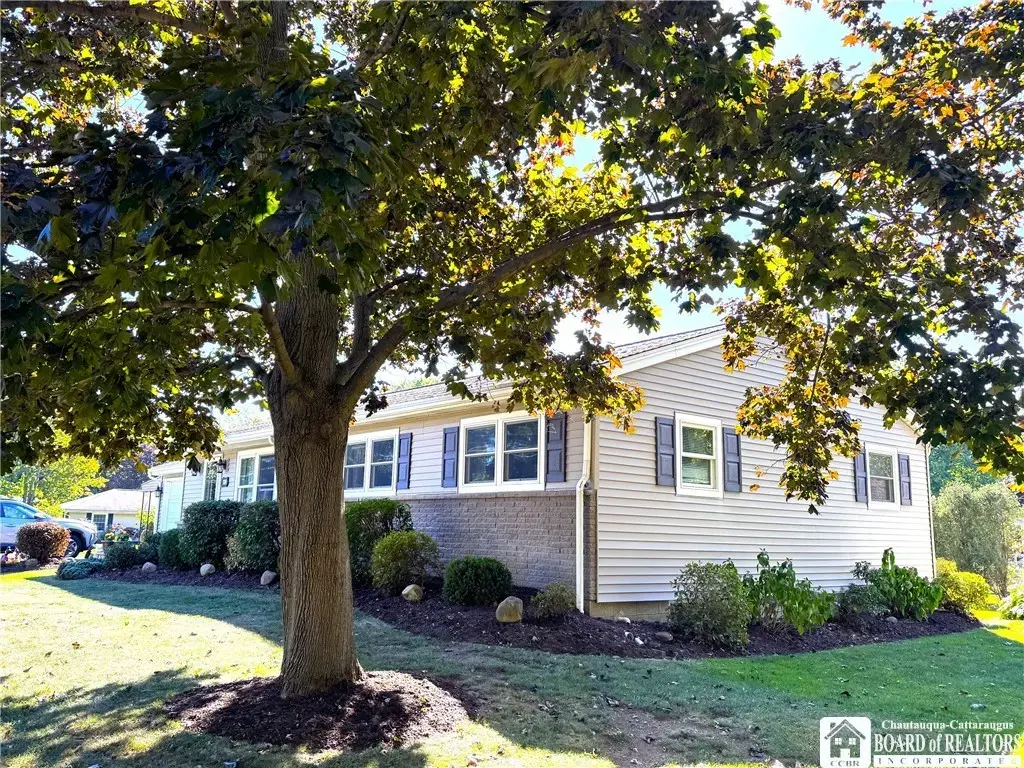 2 Drake Avenue, Hanover