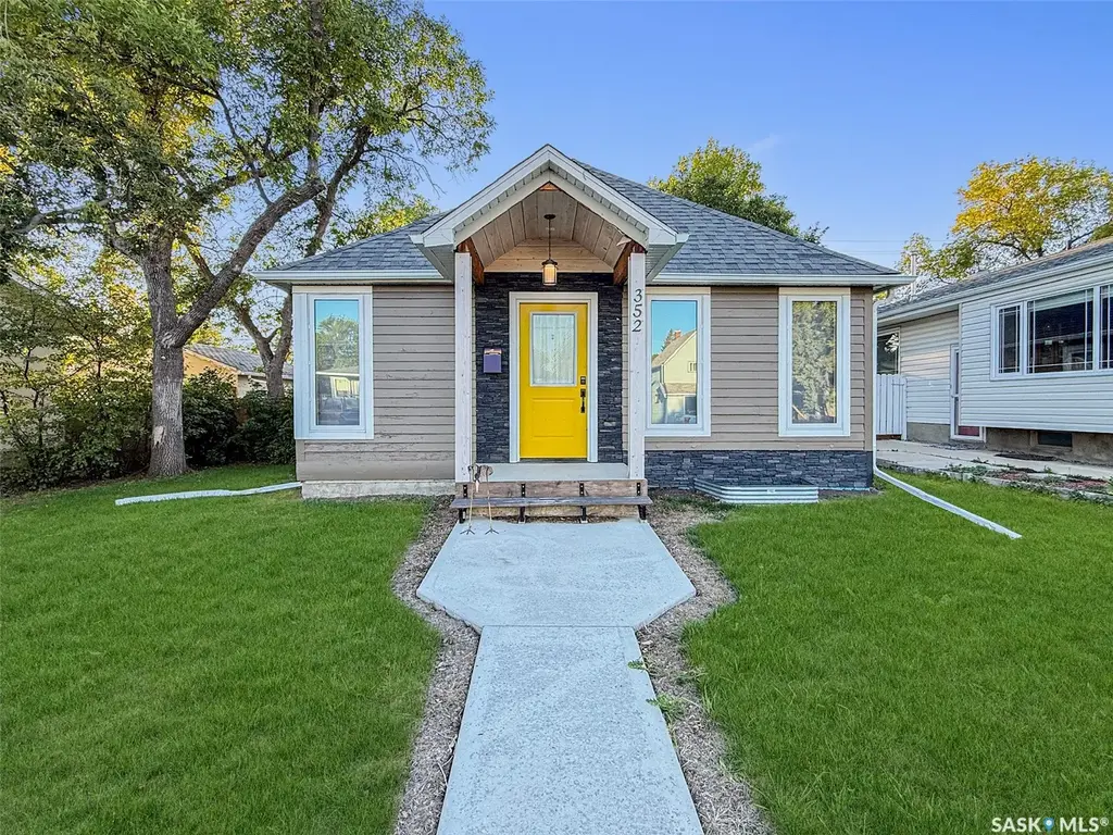 352 2nd Avenue Ne, Swift Current