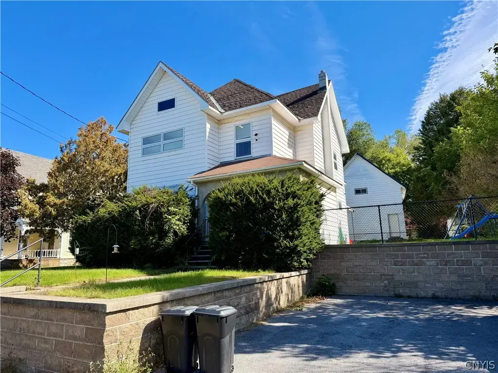 56 Rock Island Street, Gouverneur