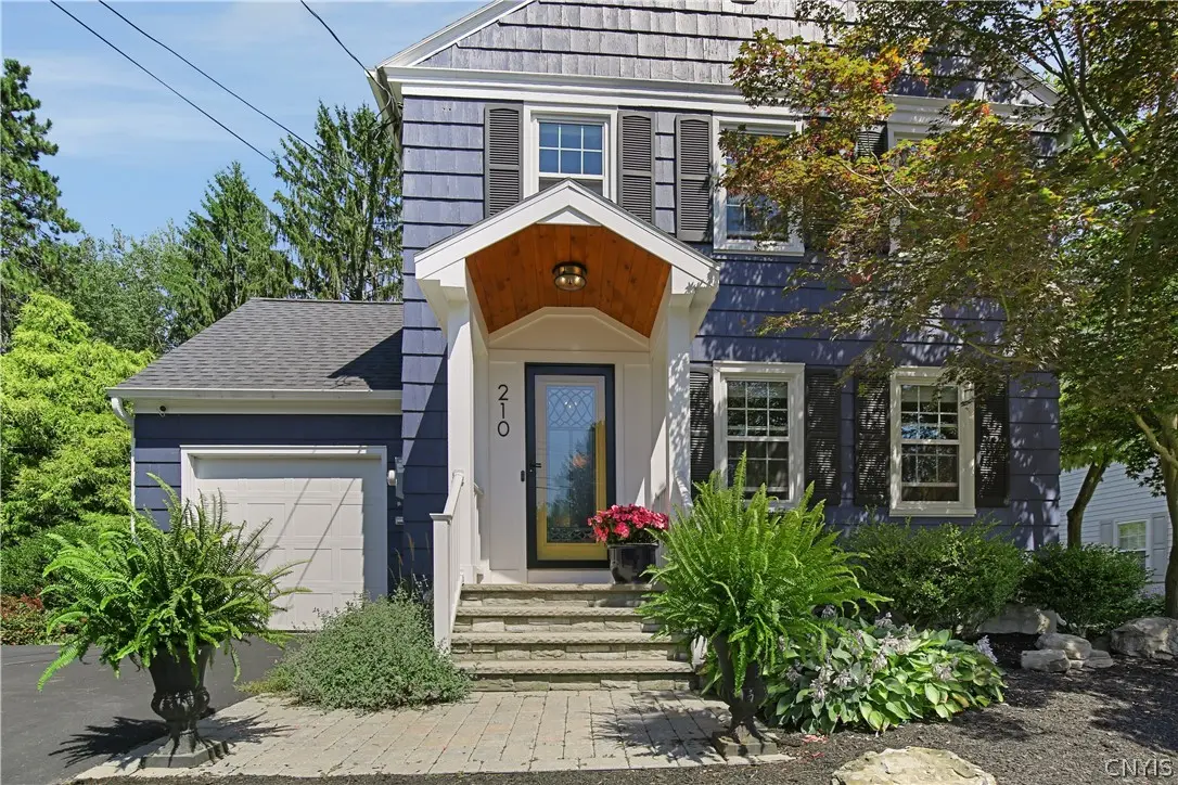 Photo of Listing #S1717910