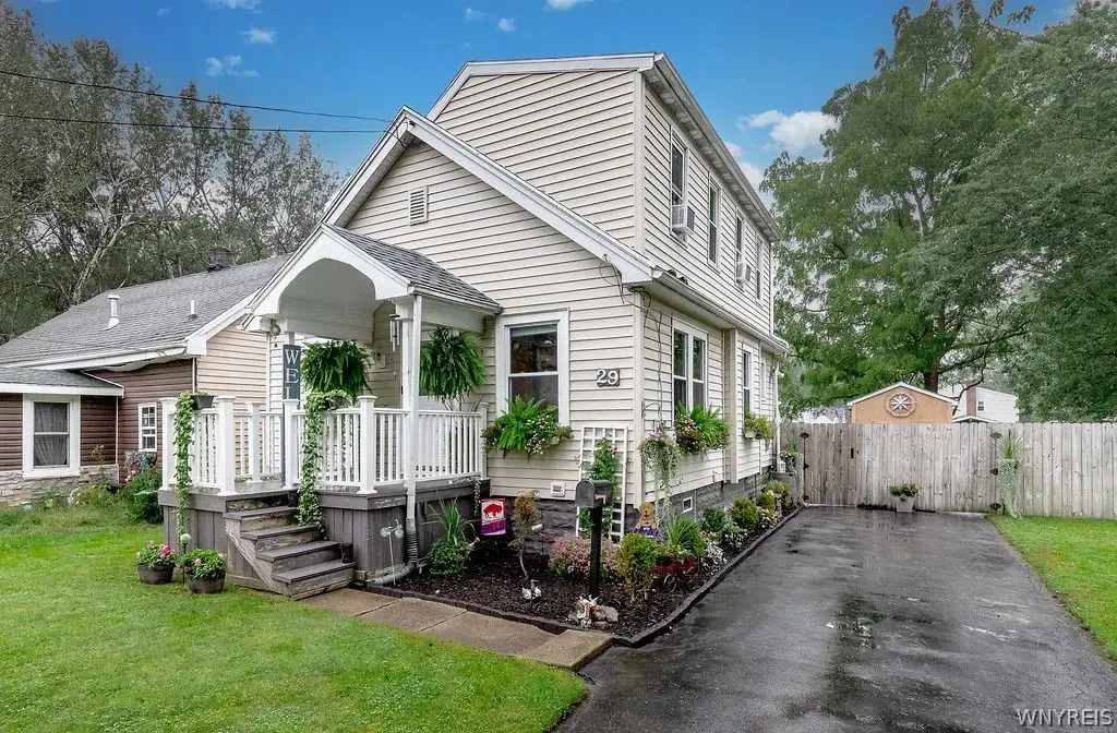 29 Wenro Place, West Seneca