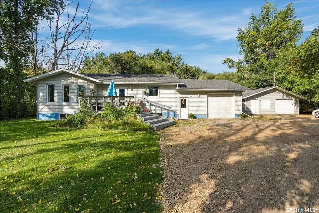36 Pembroke Road, Rosthern Rm No 403