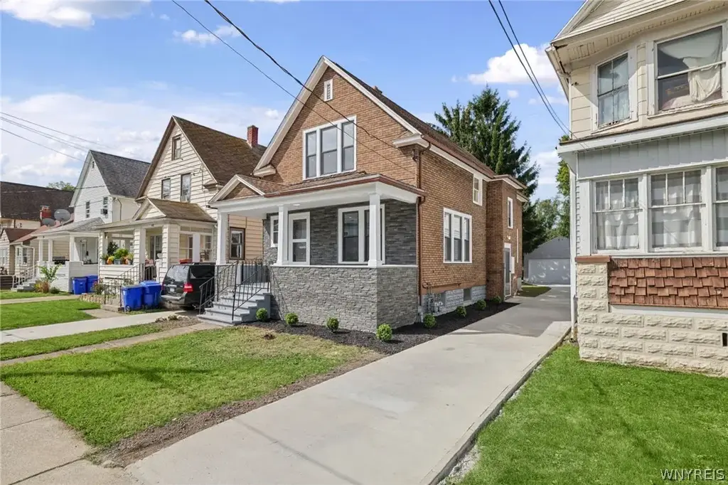 40 Benson Avenue, West Seneca
