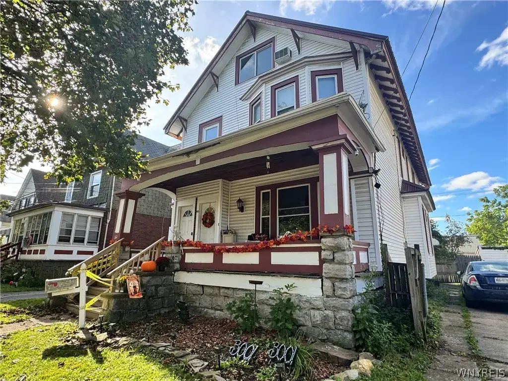 60 Burch Avenue, West Seneca