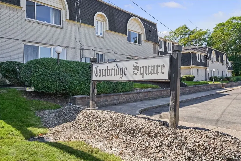 1 Cambridge, Amherst
