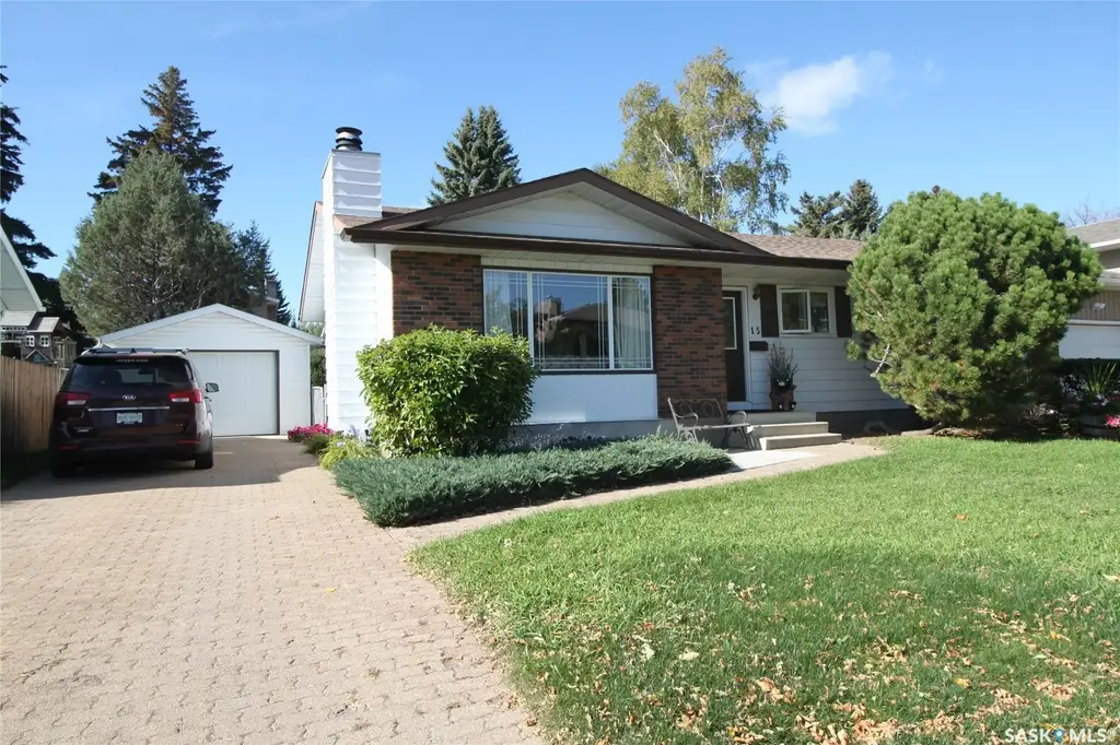 15 Schwager Crescent, Saskatoon