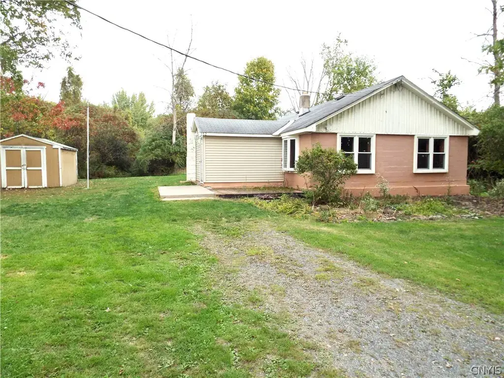 152 County Route 33, Hastings
