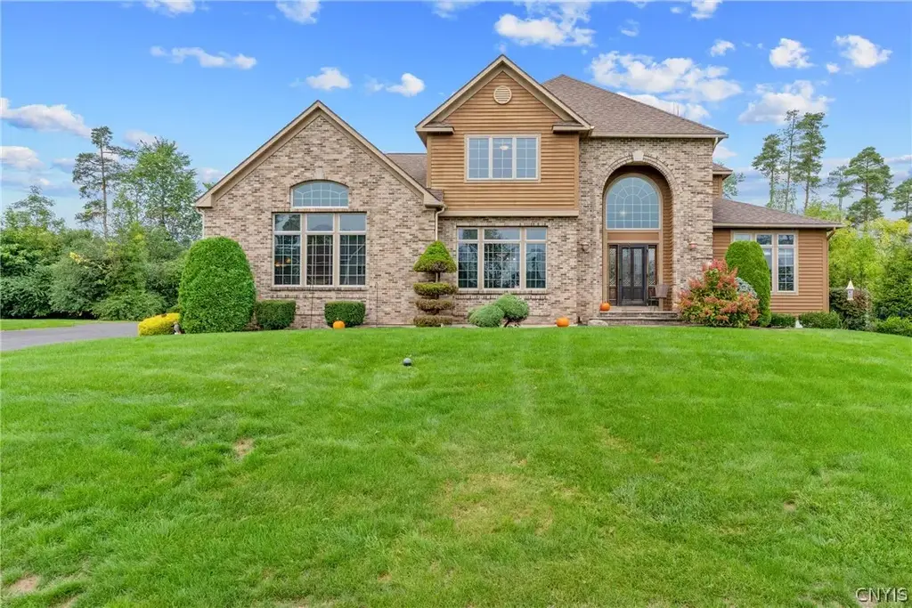 7705 Foxtail Pines, Clay