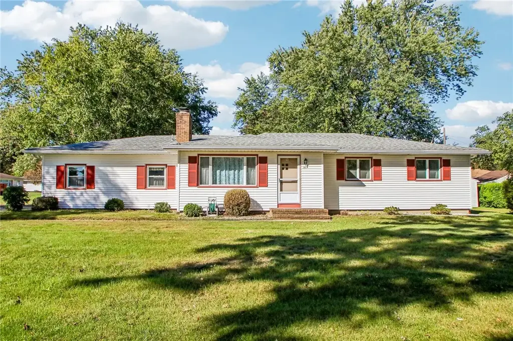 110 Boxwood Drive, Irondequoit