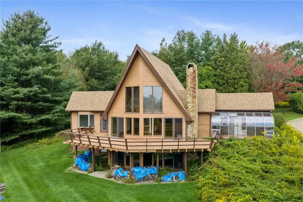 9252 Moore Road, West Sparta