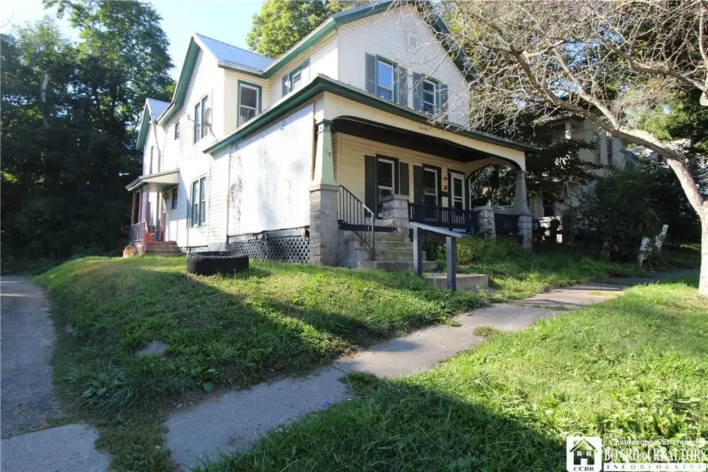 109 Stowe Street, Jamestown