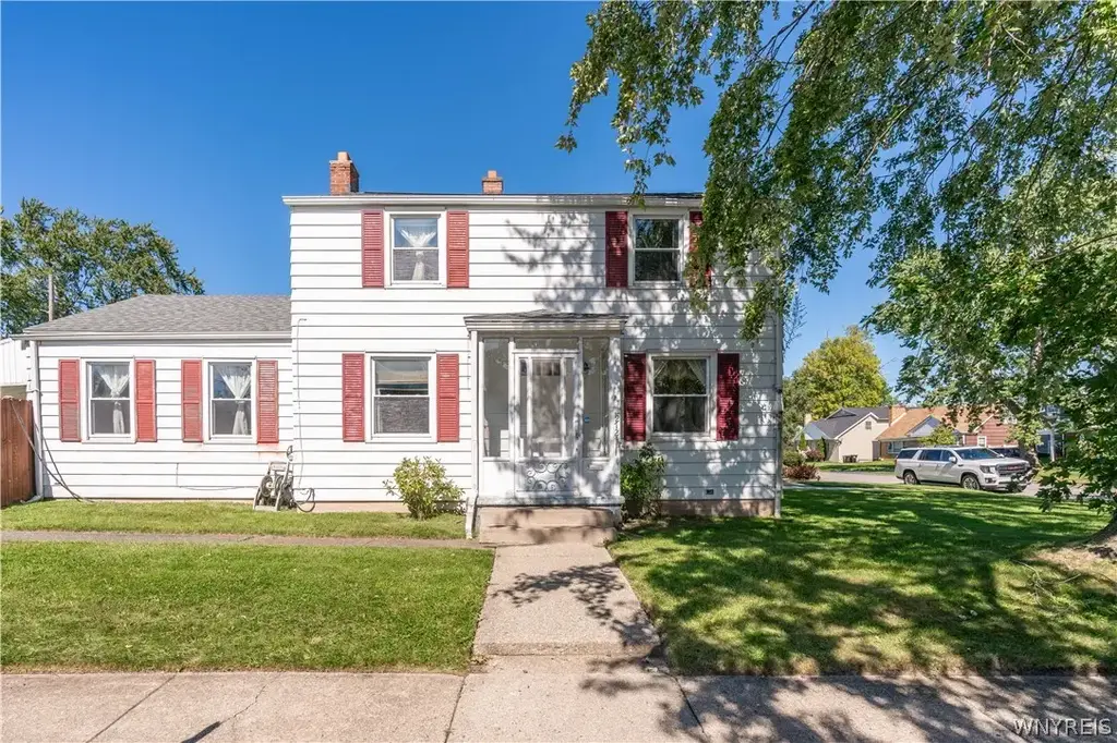 272 Edgewood Avenue, Tonawanda