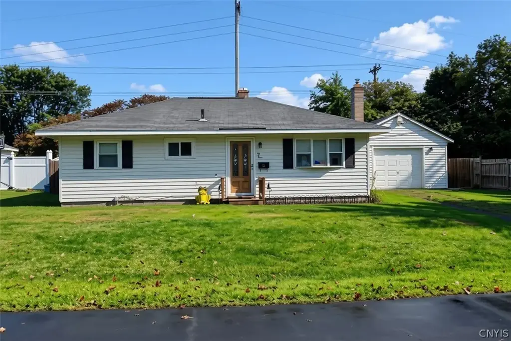 7 Cone Circle, New Hartford