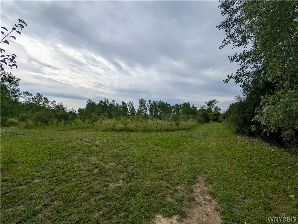 9375 Martin Road, Clarence