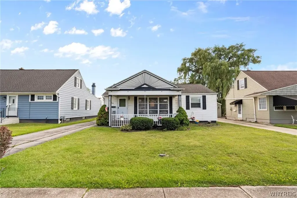 47 Warburton Place, Tonawanda