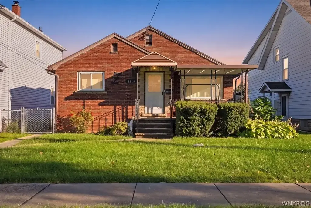 2714 Willow Avenue, Niagara Falls
