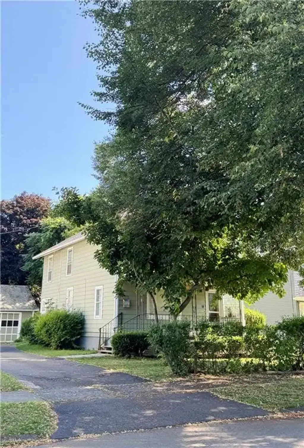 764 Carpenter Street, Elmira City
