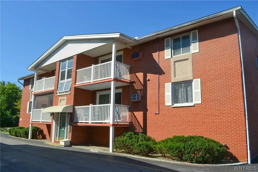 1150 Indian Church Road # 7, West Seneca