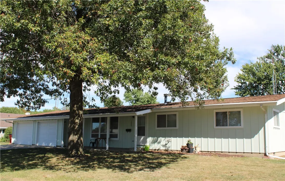 1005 N Wood Street, Shelbyville