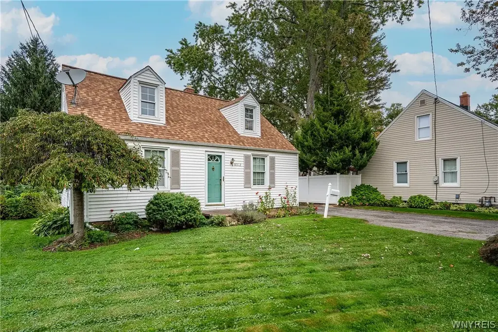 8512 Frontier Avenue, Niagara Falls