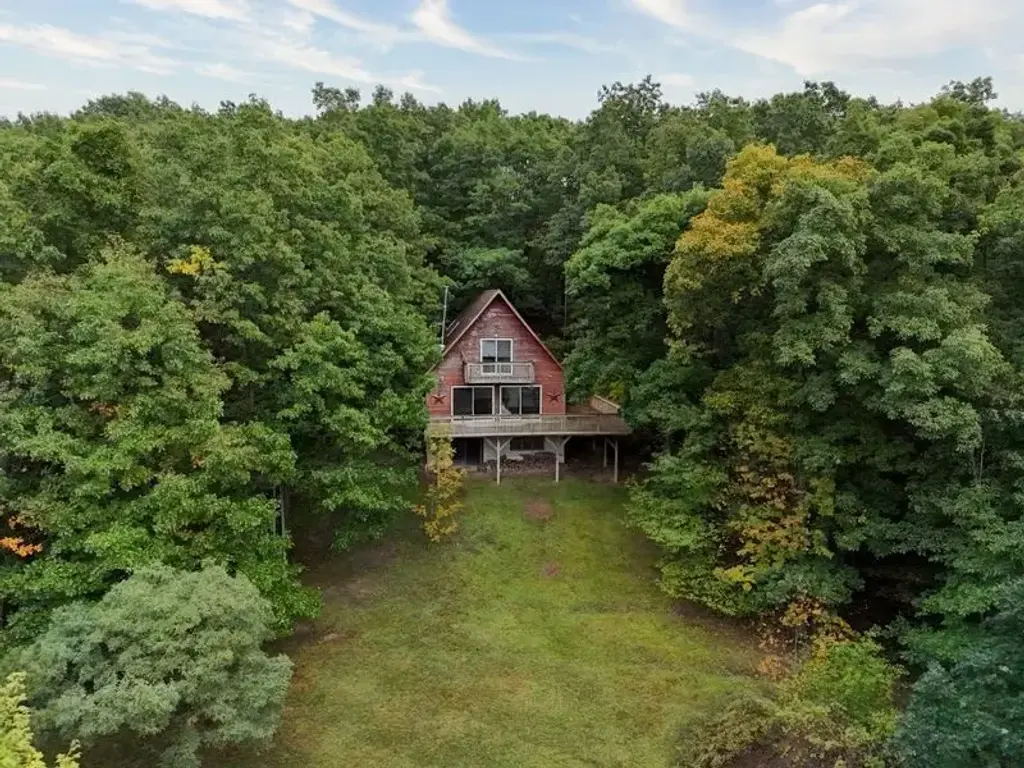 5105 E Lake Road, Richmond
