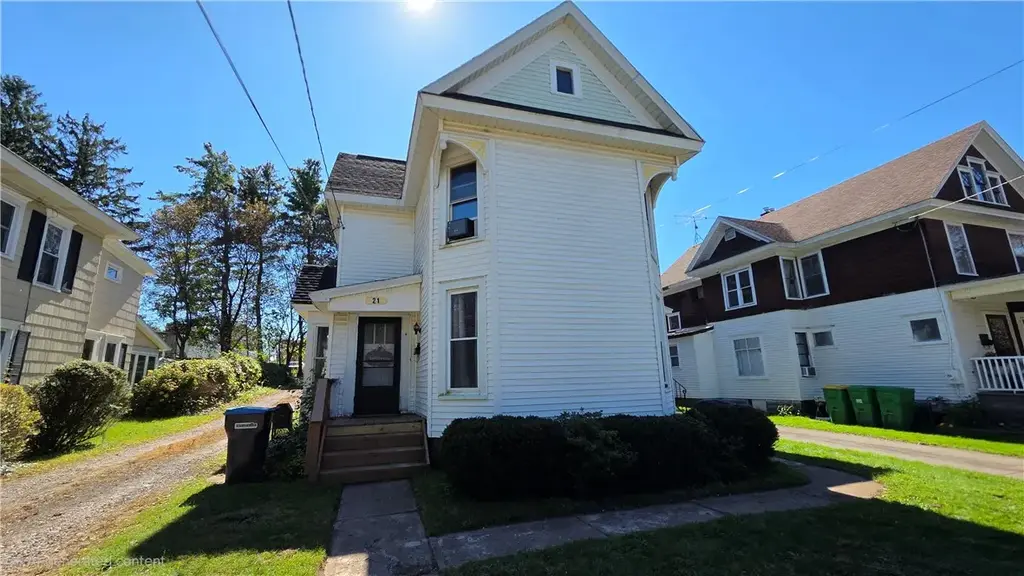 21 Smith Street, Sodus