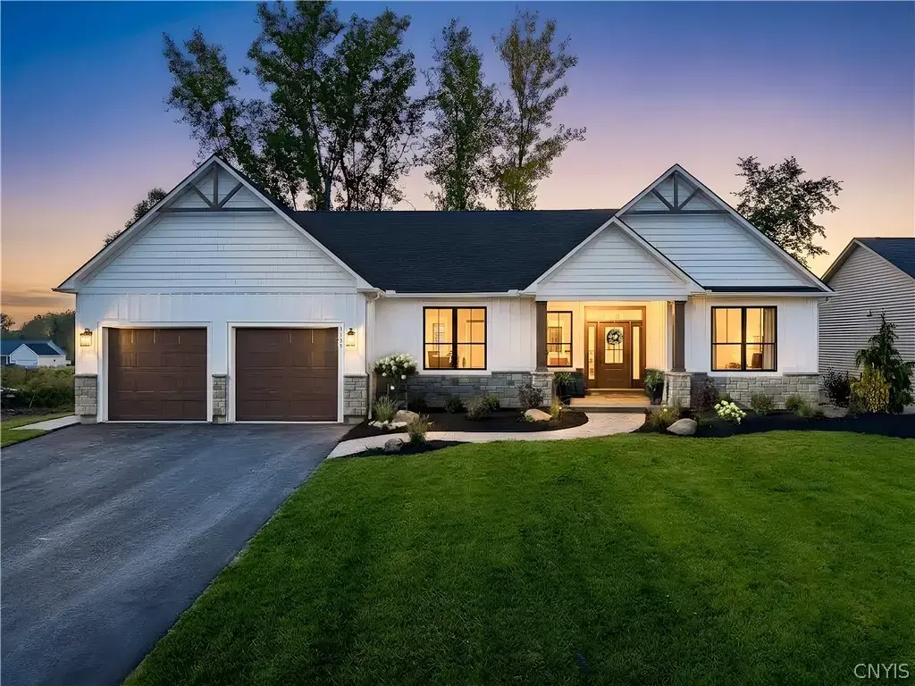 3135 Stoney Pond Way, Lysander