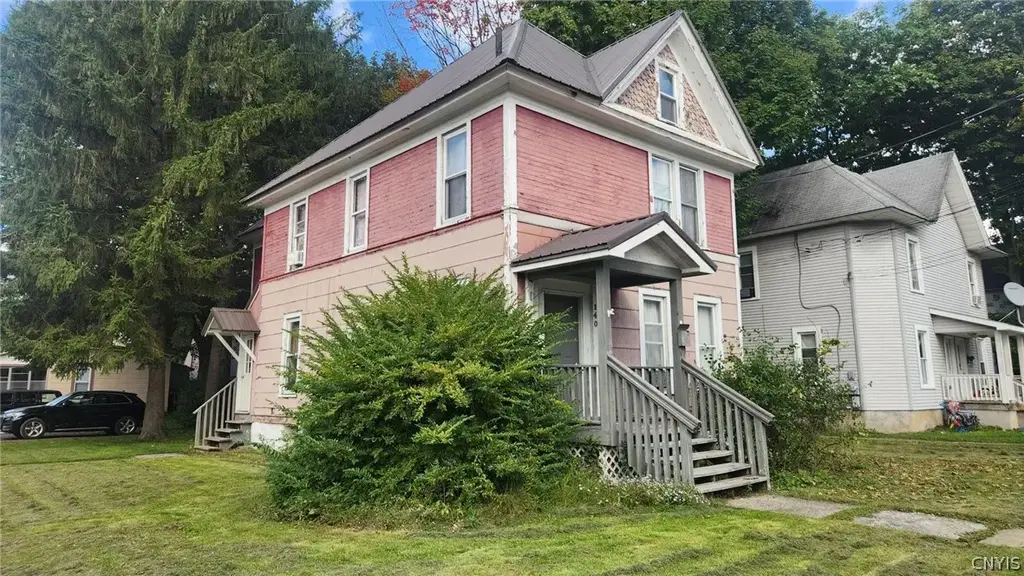 140 Groton Avenue, Cortland
