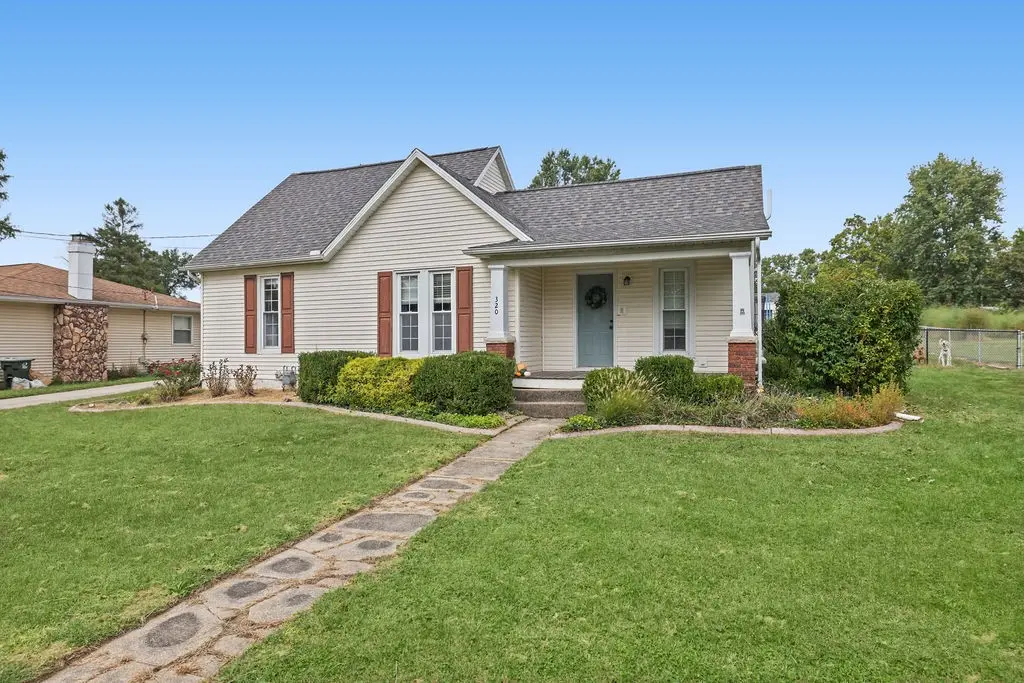 320 Roberts Drive, Mt Zion