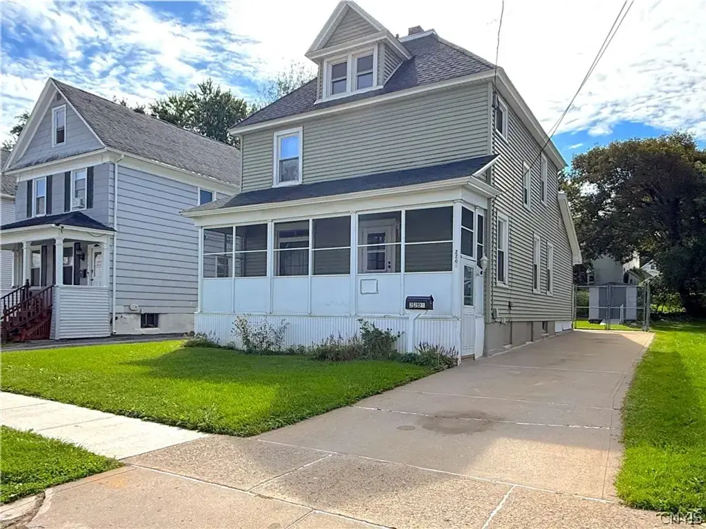 2201 Mcbride Avenue, Whitestown