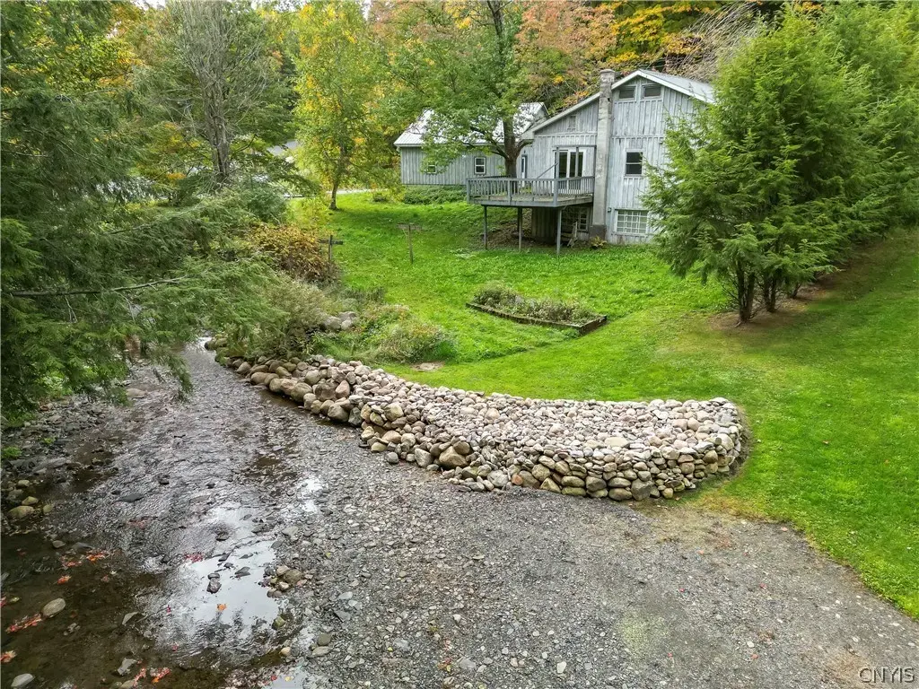 5883 Gomer Hill Road, Turin