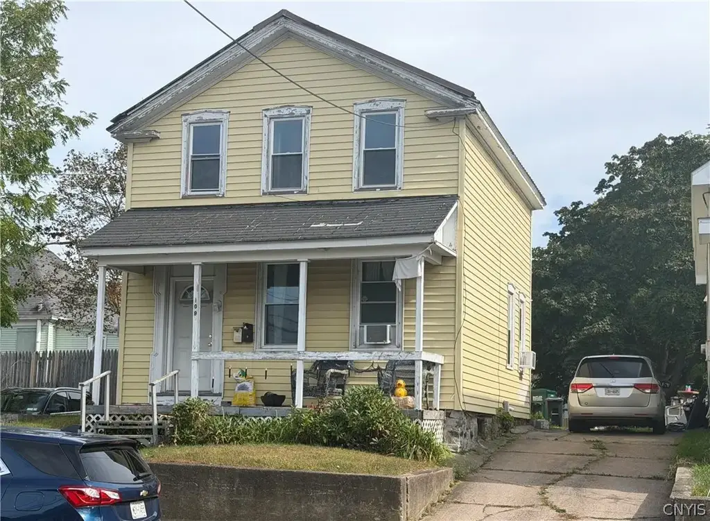 109 Liberty Street, Oswego