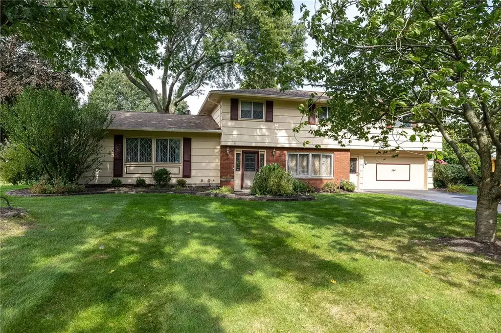 164 Bunker Hill Drive, Penfield