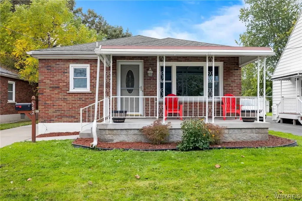 562 78th Street, Niagara Falls