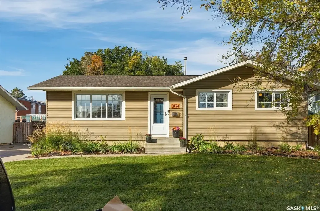 3174 Eastview, Saskatoon