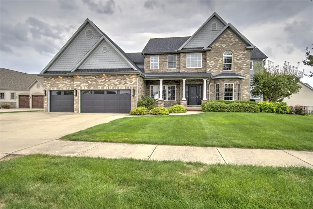 176 Raptor Court, Forsyth